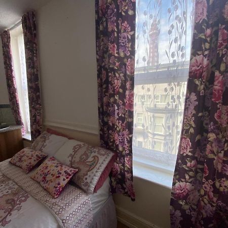 Mellory Hotel Blackpool Bagian luar foto